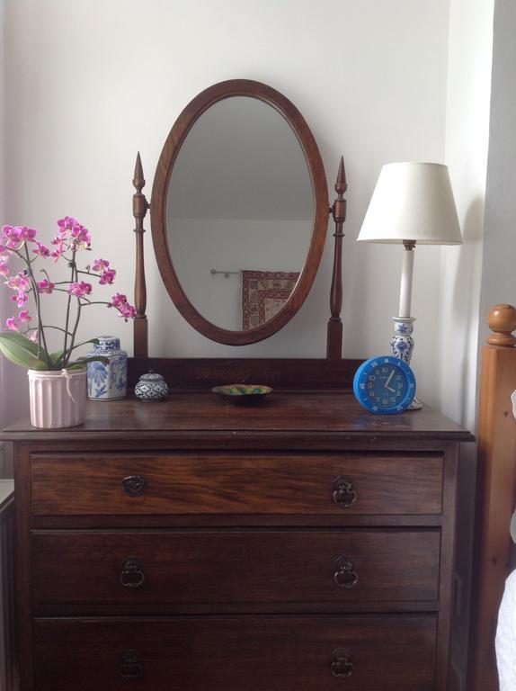 Holmewood Homestay London Room photo