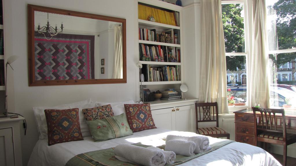 Holmewood Homestay London Room photo