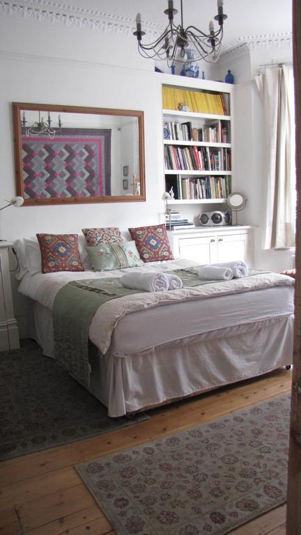 Holmewood Homestay London Room photo