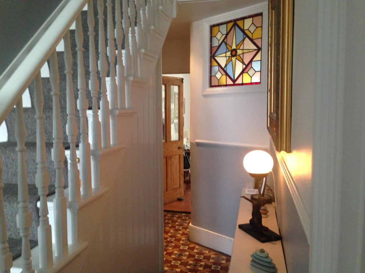 Holmewood Homestay London Exterior photo